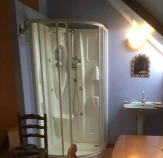 Chambre Chez L'Habitant Rueyres 外观 照片